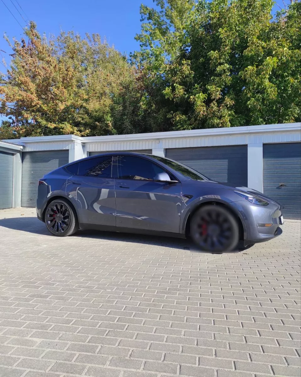 Tesla Model Y  82 kWh 202211