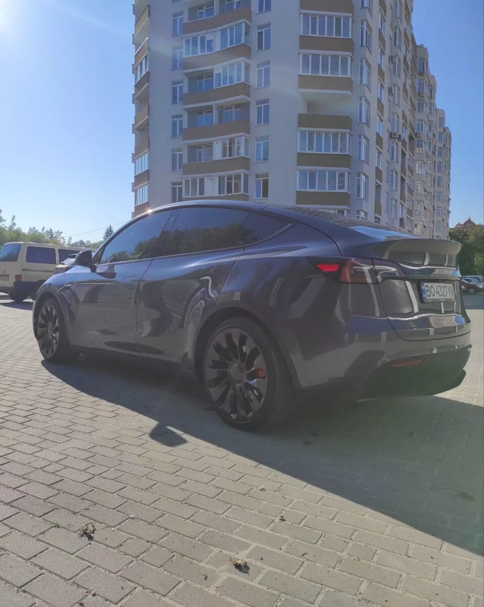 Tesla Model Y  82 kWh 2022131