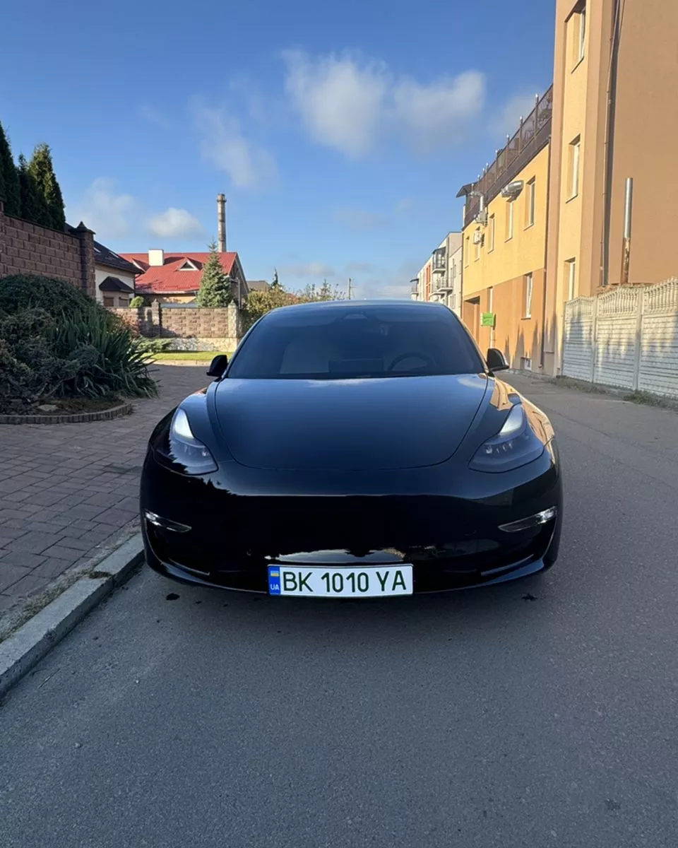 Tesla Model 3  82.5 kWh 202111