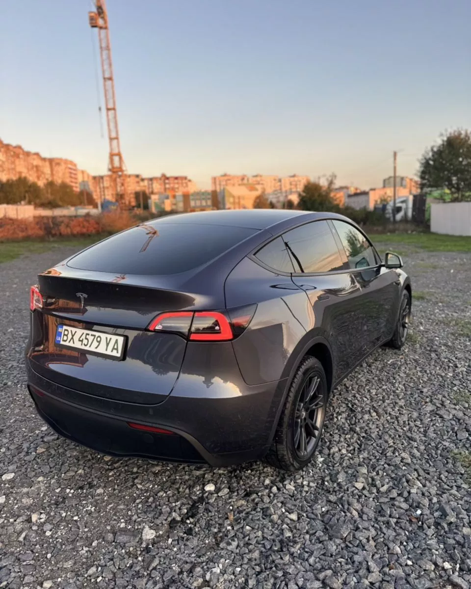 Tesla Model Y  82 kWh 202231