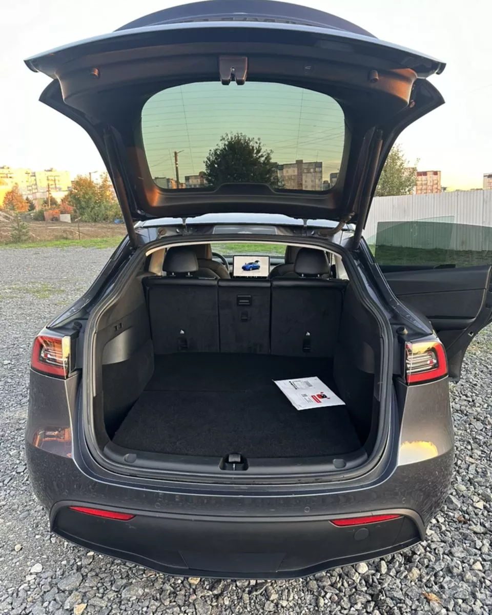 Tesla Model Y  82 kWh 2022151