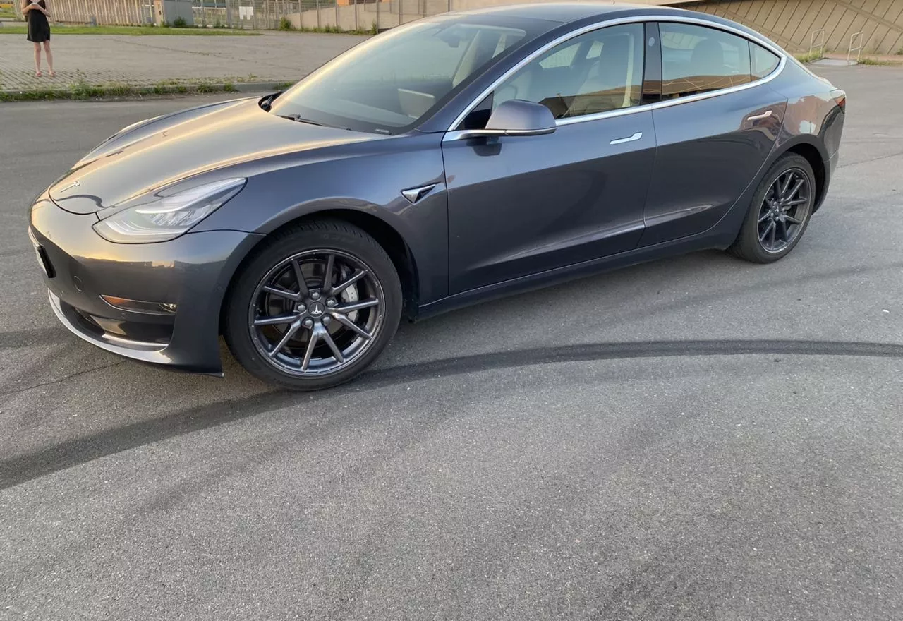 Tesla Model 3  80.5 kWh 201941