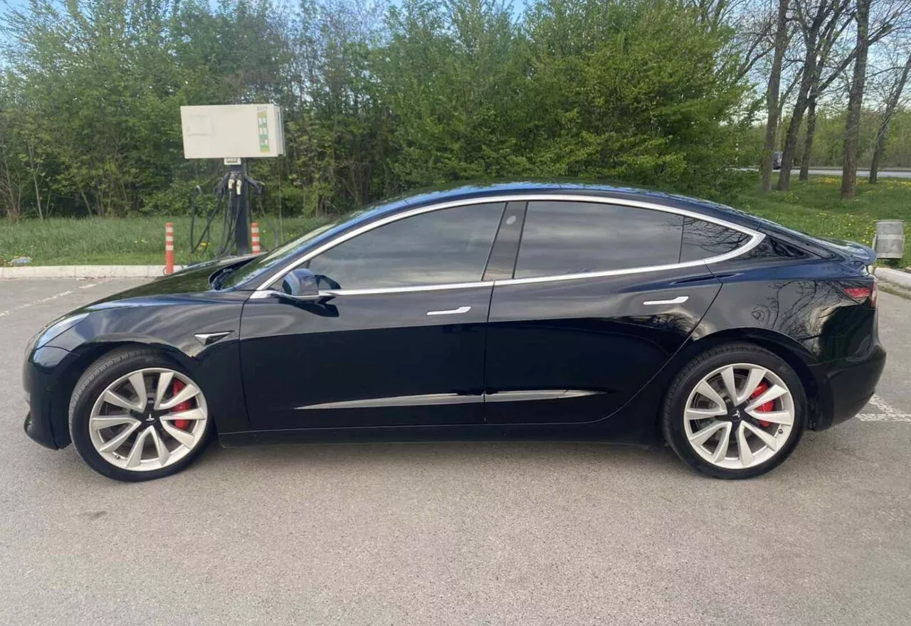 Tesla Model 3  82 kWh 201941