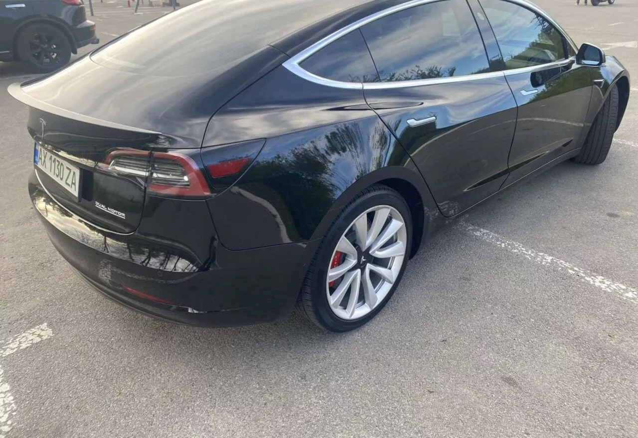 Tesla Model 3  82 kWh 201971