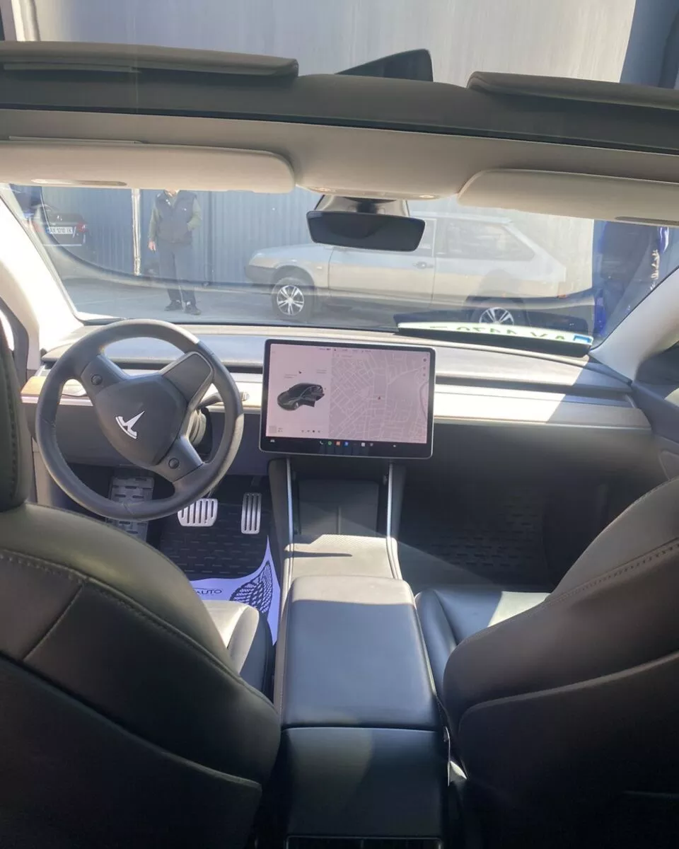 Tesla Model 3  82 kWh 201991