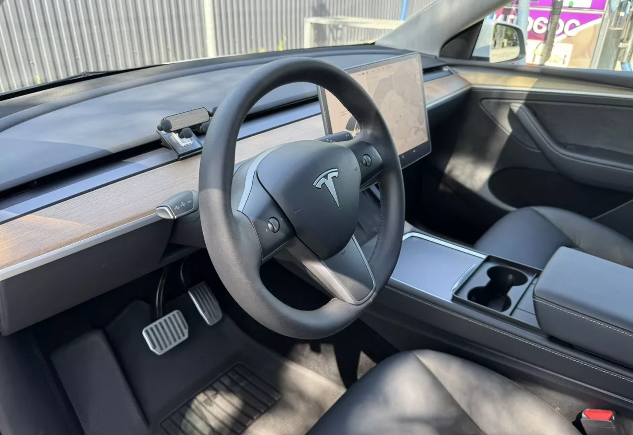 Tesla Model Y  82 kWh 202211