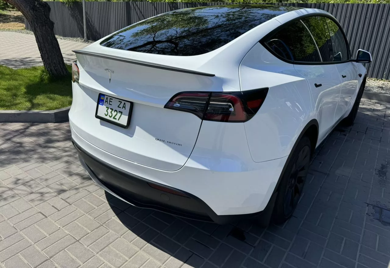 Tesla Model Y  82 kWh 2022101