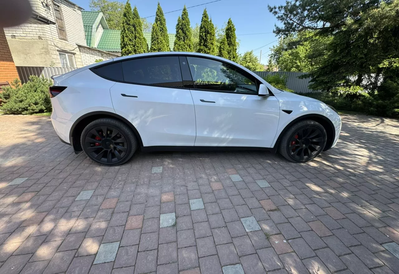 Tesla Model Y  82 kWh 2022141