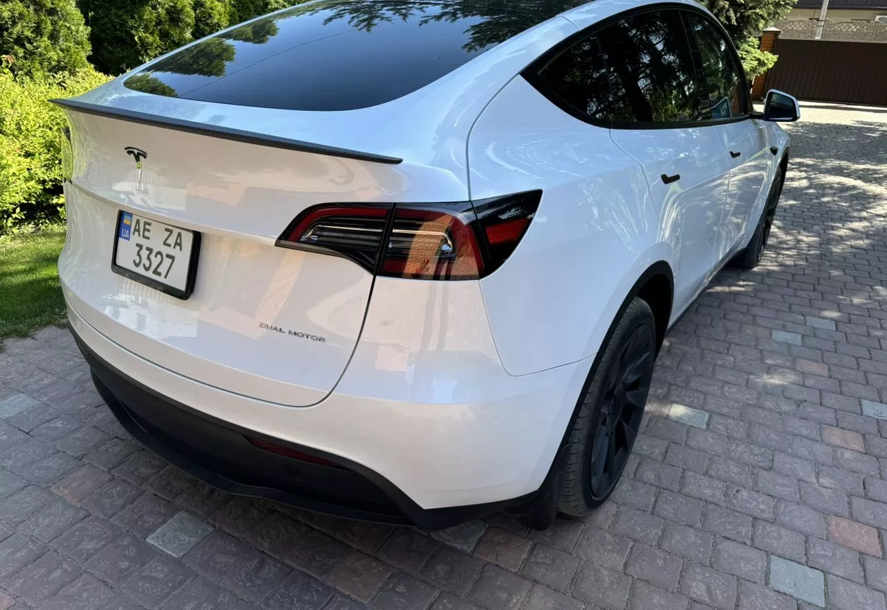 Tesla Model Y  82 kWh 2022181