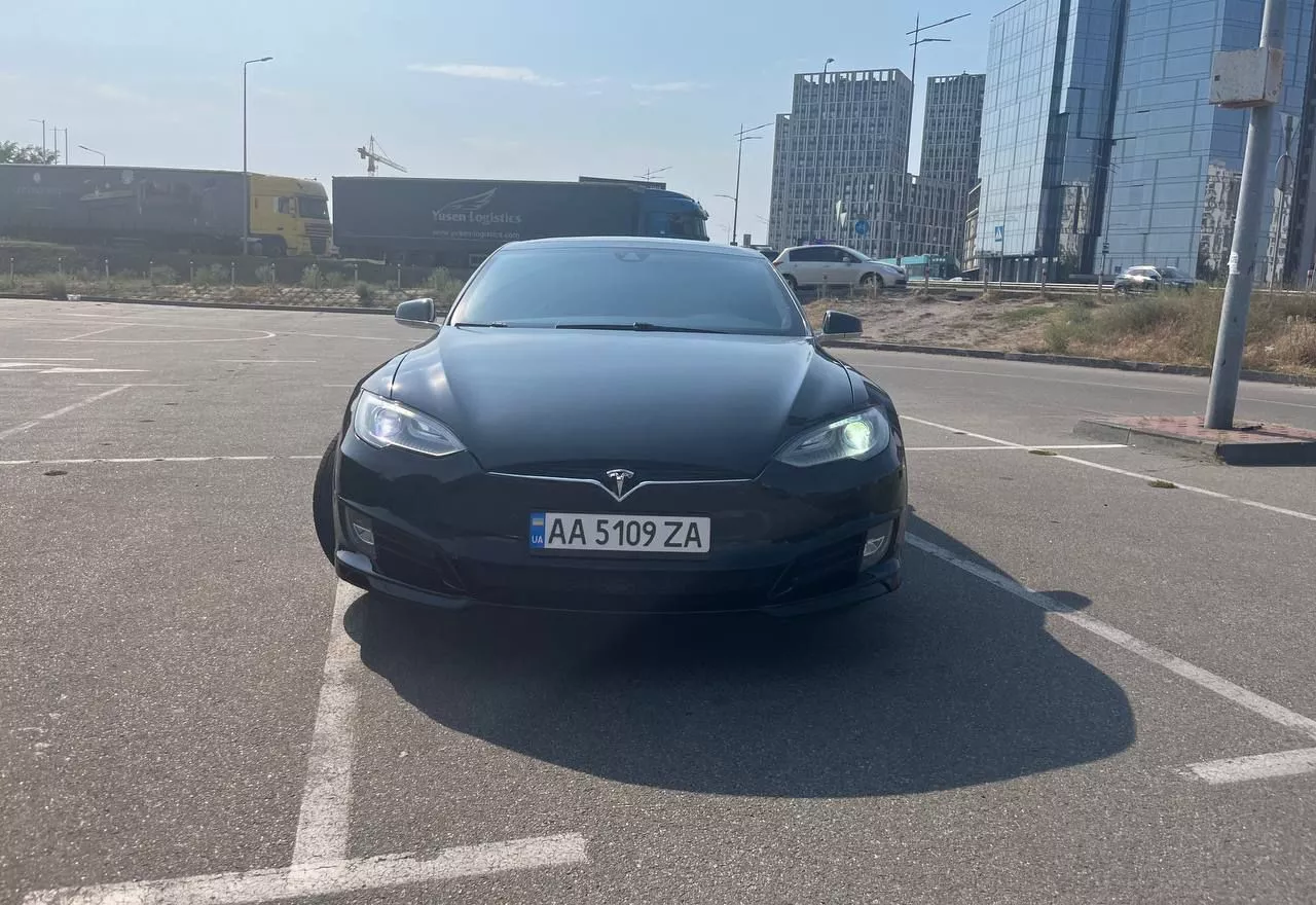 Tesla Model S  70 kWh 201531