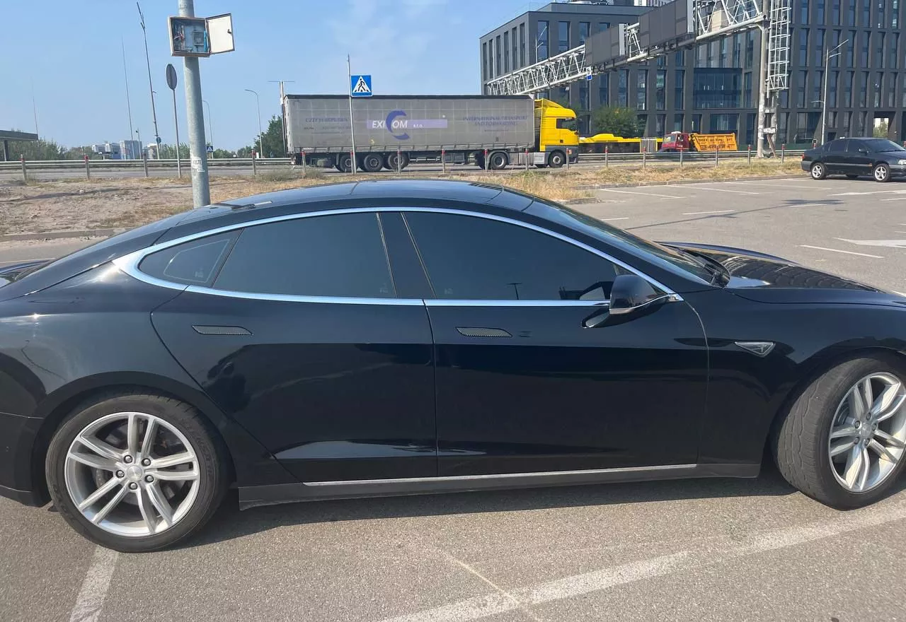 Tesla Model S  70 kWh 2015141