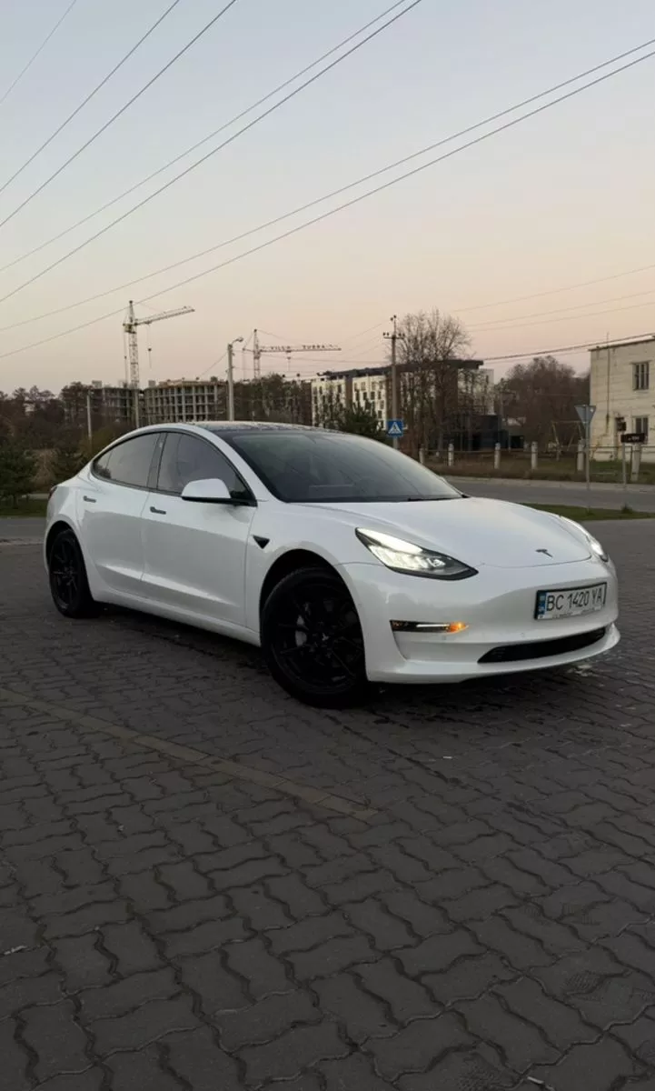 Tesla Model 3  60 kWh 201911