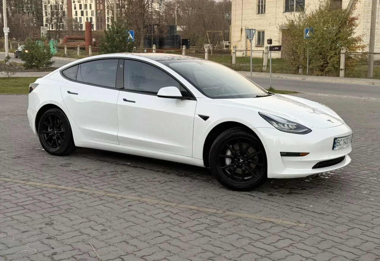 Tesla Model 3  60 kWh 2019151