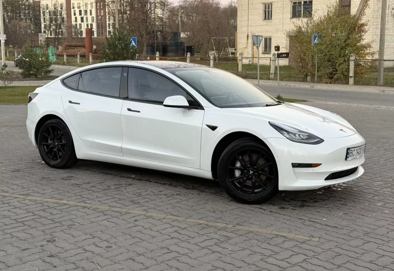 Tesla Model 3  60 kWh 2019161