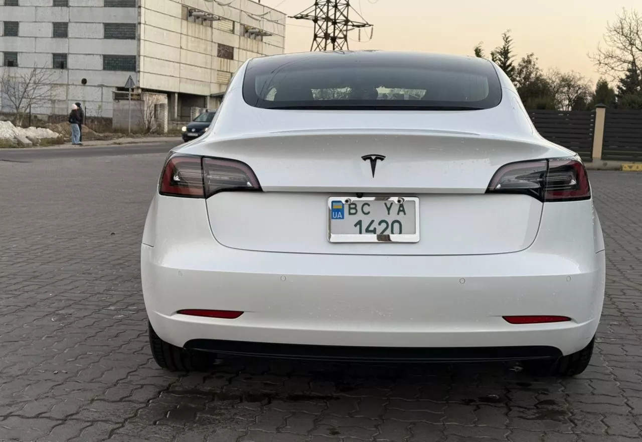 Tesla Model 3  60 kWh 2019271