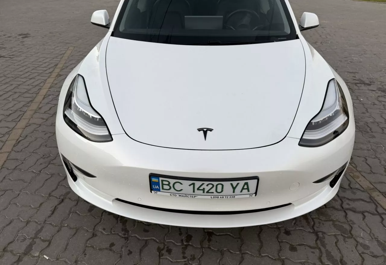 Tesla Model 3  60 kWh 2019421