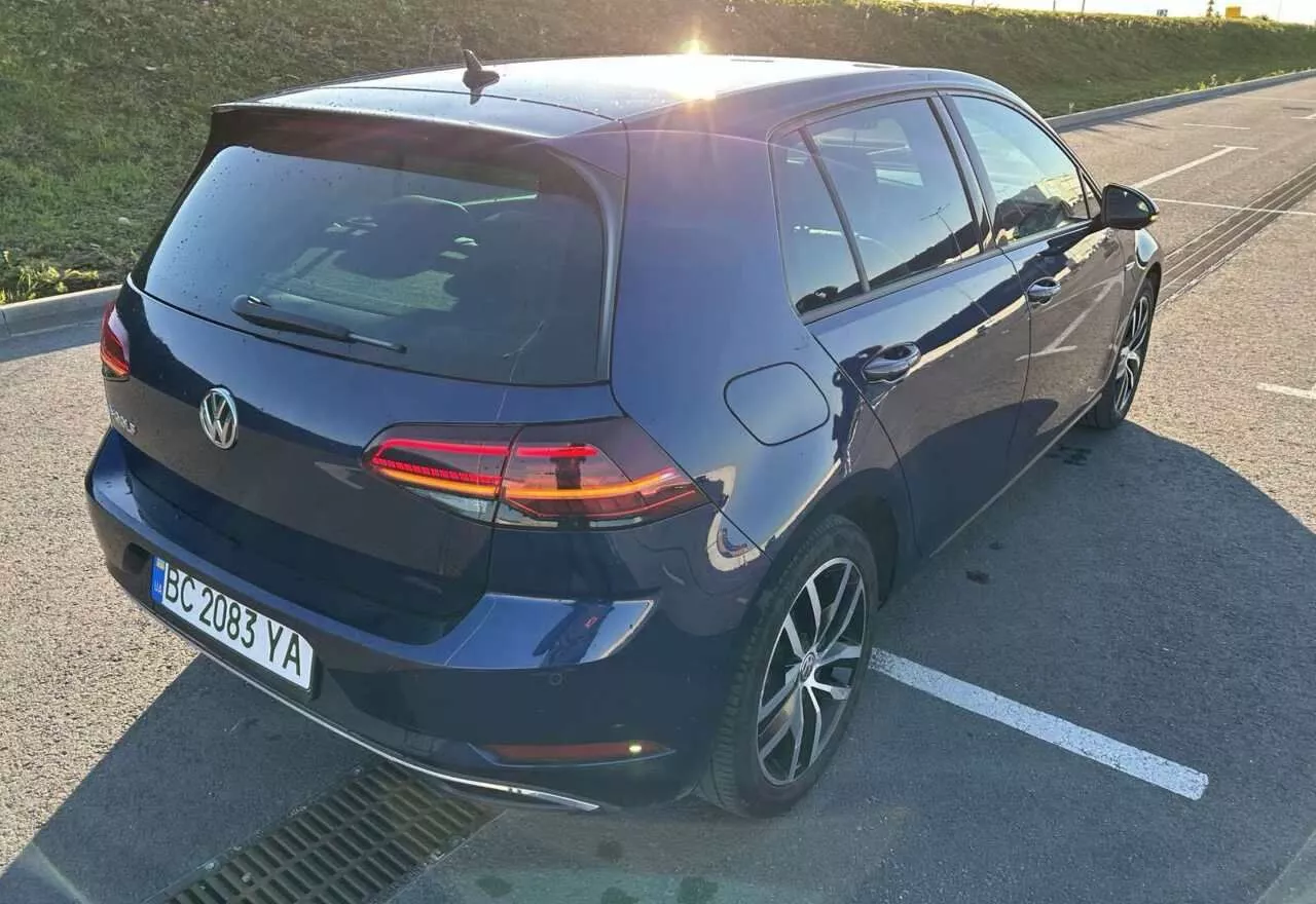 Volkswagen e-Golf  35.8 kWh 201811