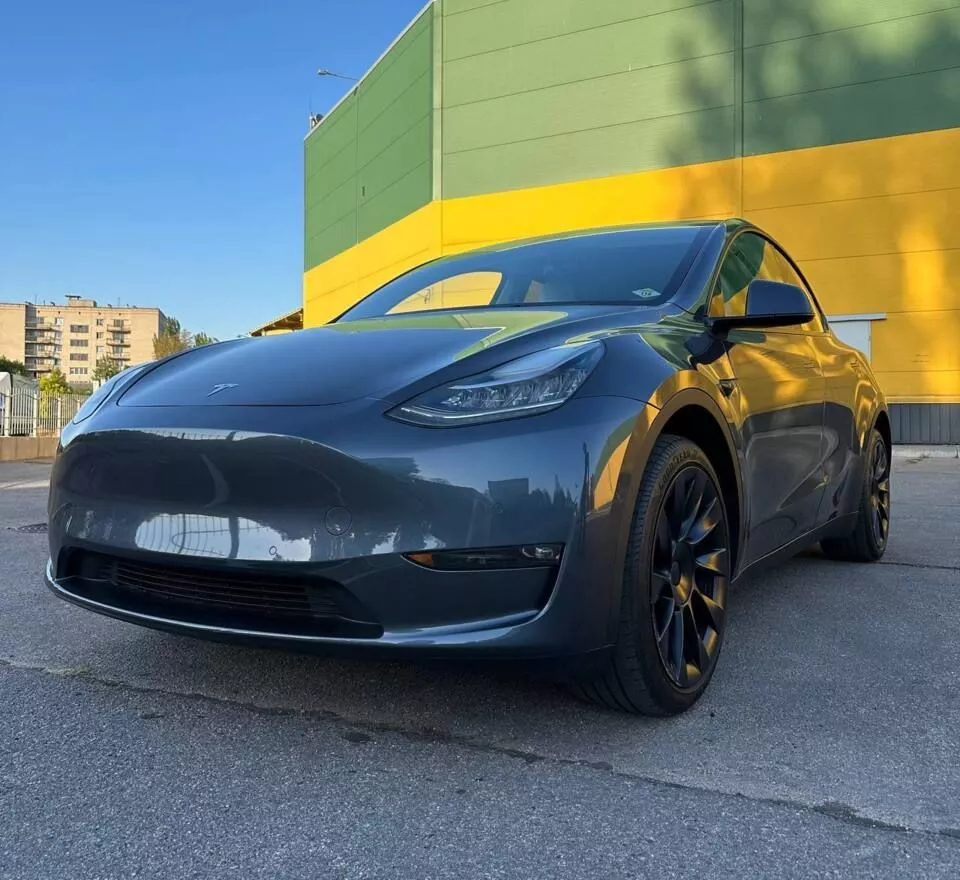 Tesla Model Y  82 kWh 202211