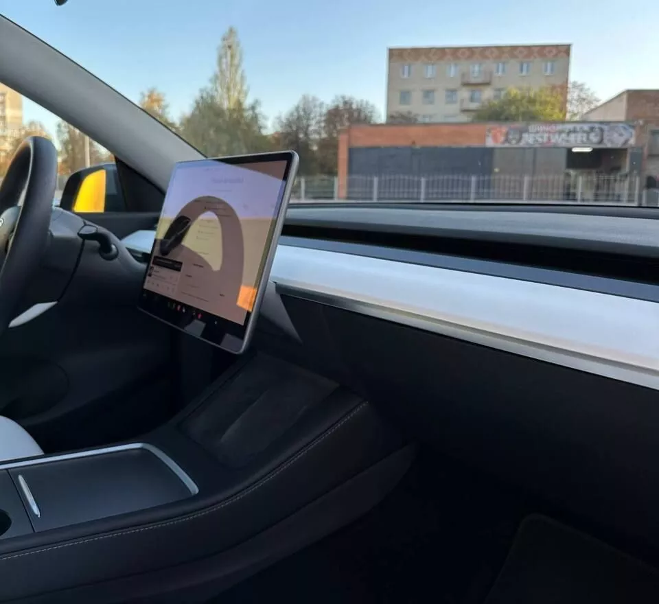 Tesla Model Y  82 kWh 2022141