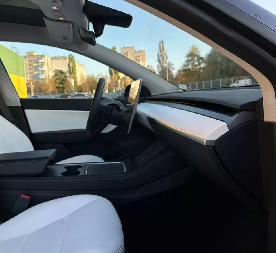 Tesla Model Y  82 kWh 2022161