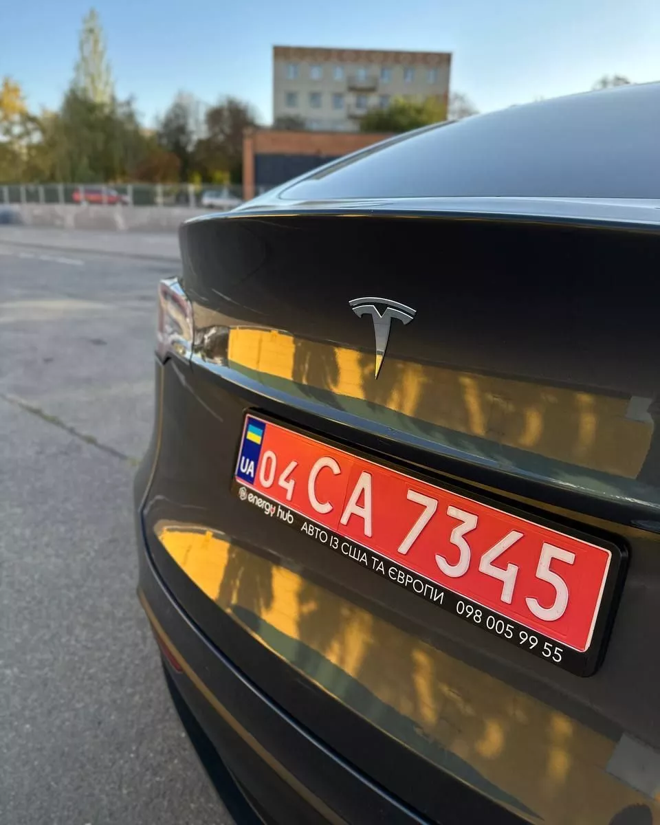 Tesla Model Y  82 kWh 2022261