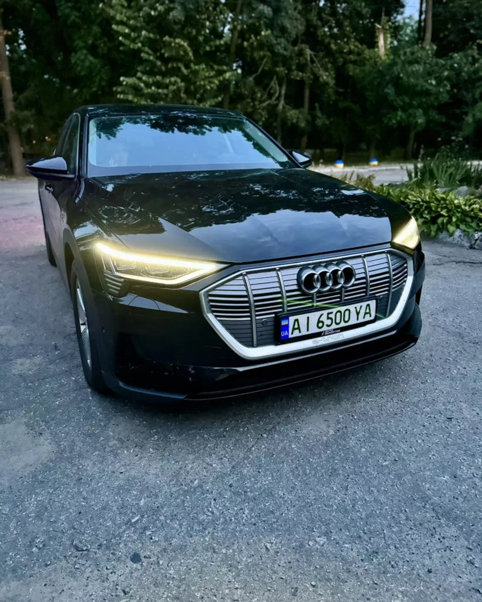 Audi E-tron Sportback 