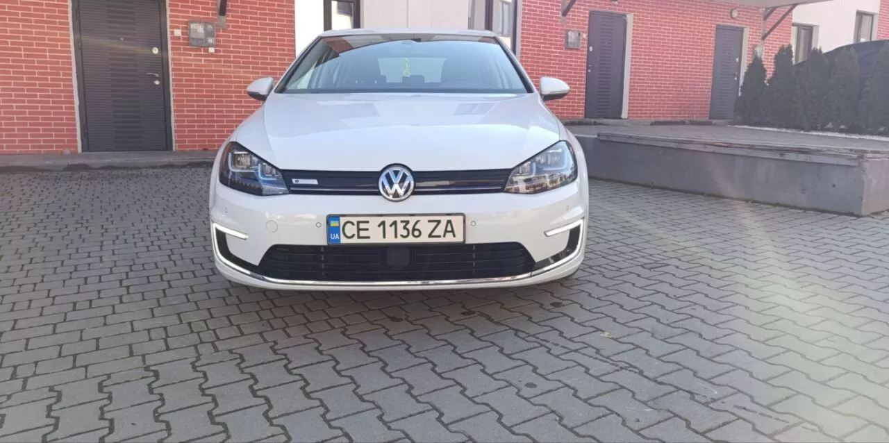 Volkswagen e-Golf  24 kWh 201411