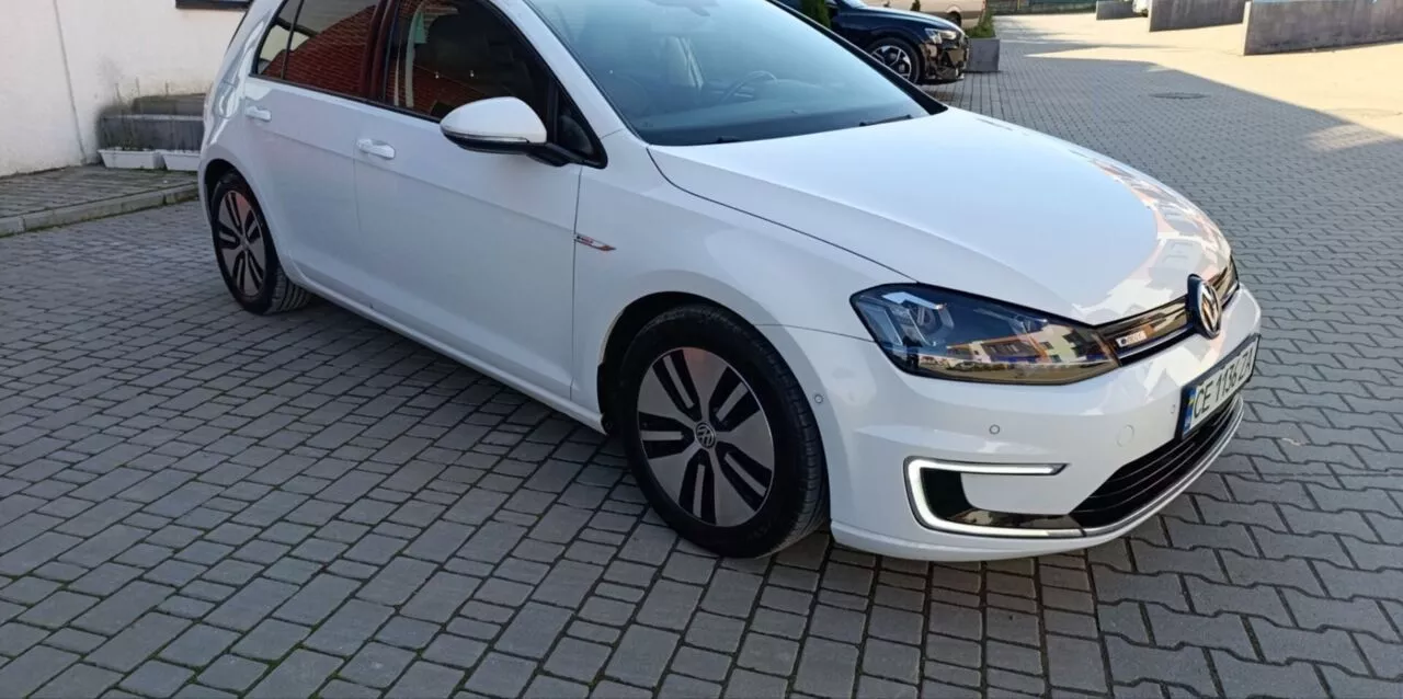 Volkswagen e-Golf  24 kWh 201461