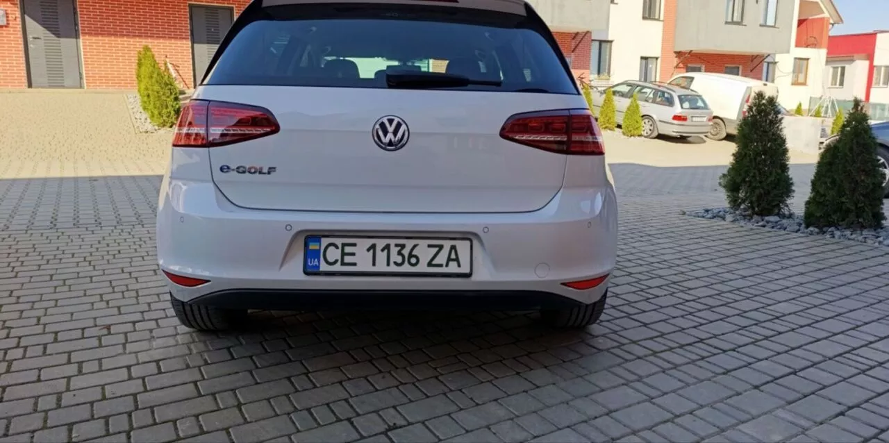 Volkswagen e-Golf  24 kWh 201491