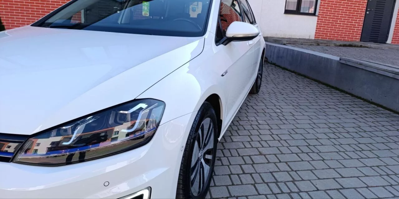 Volkswagen e-Golf  24 kWh 2014151