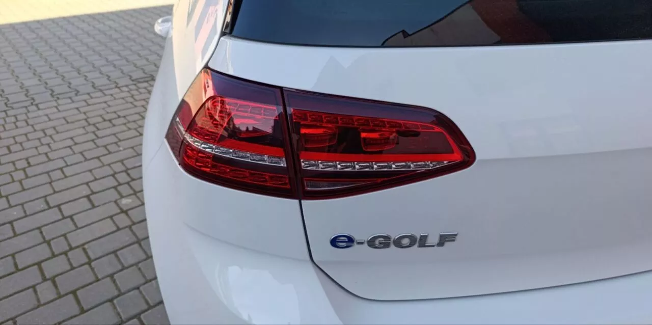 Volkswagen e-Golf  24 kWh 2014171