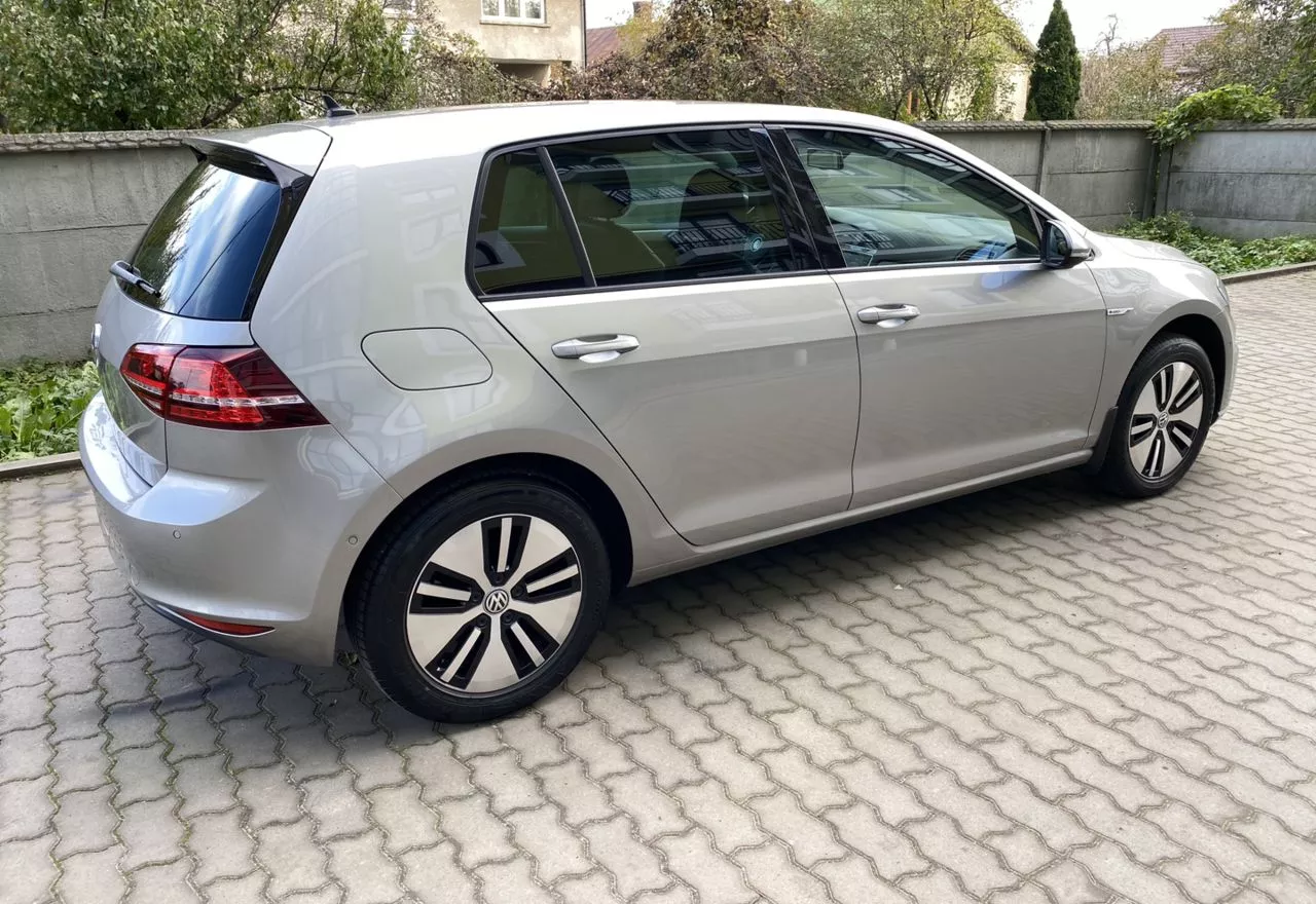 Volkswagen e-Golf  24 kWh 201581