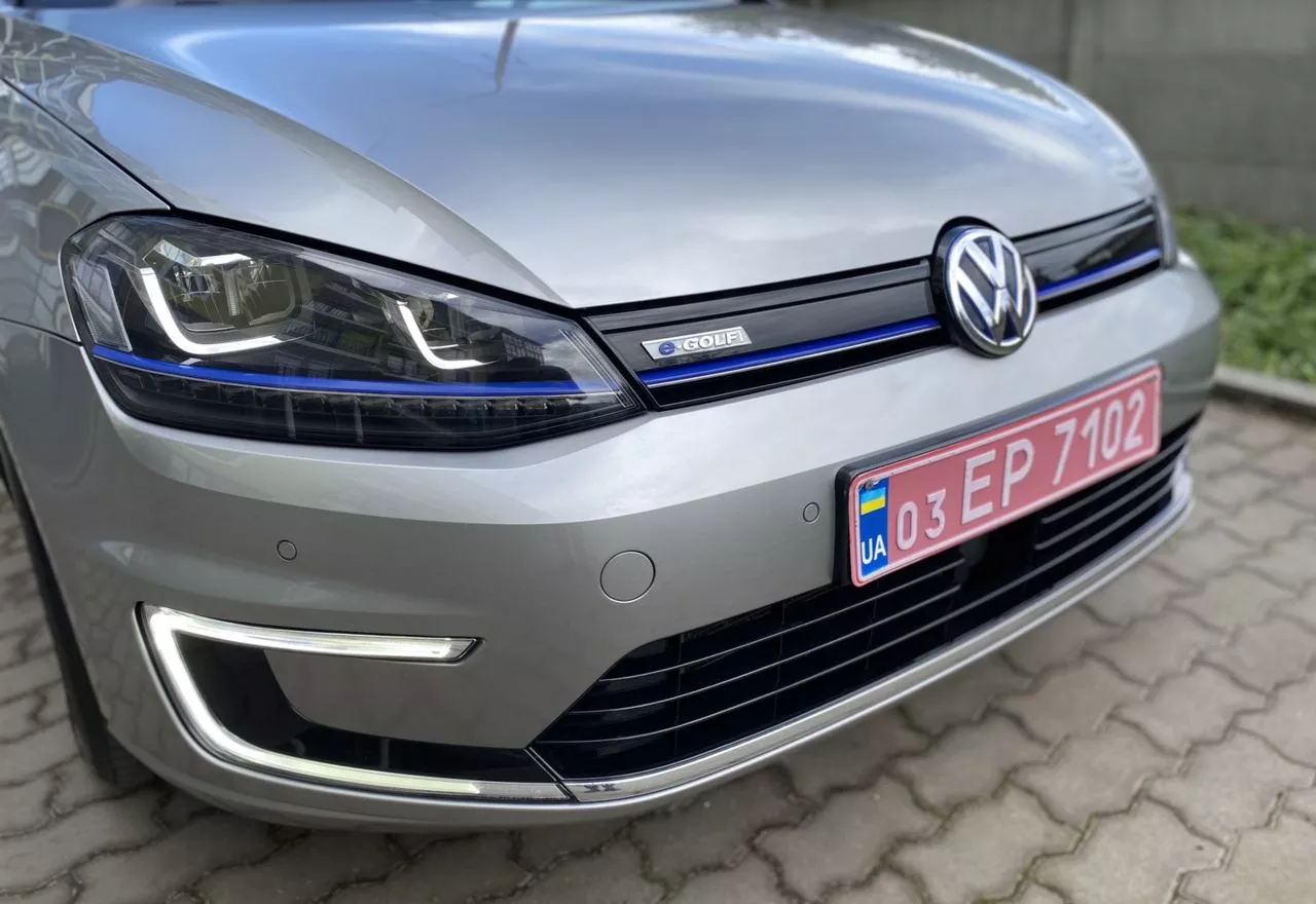 Volkswagen e-Golf  24 kWh 2015131