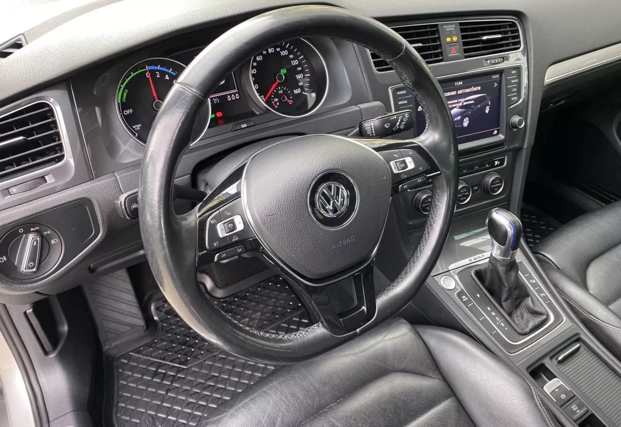 Volkswagen e-Golf  24 kWh 2015391