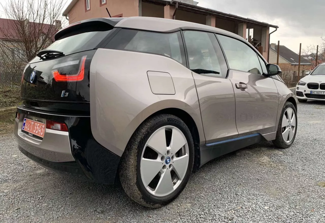 BMW i3  2015311