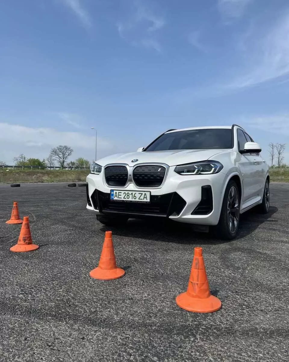 BMW iX3  80 kWh 202101