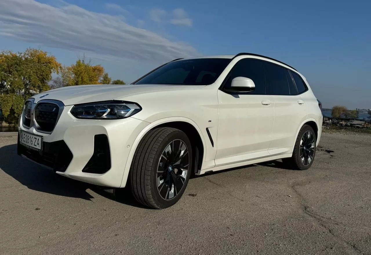 BMW iX3  80 kWh 202121