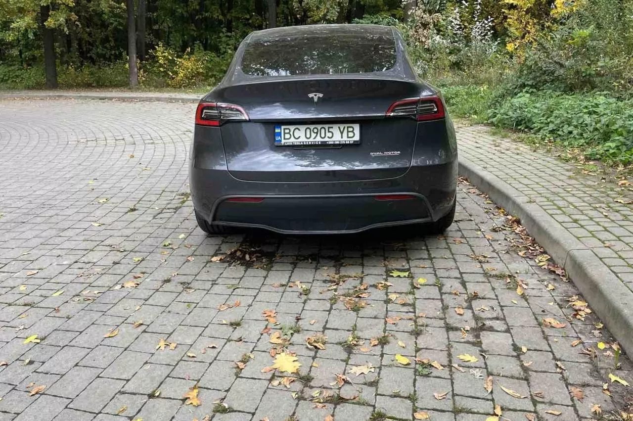 Tesla Model Y  82 kWh 202121