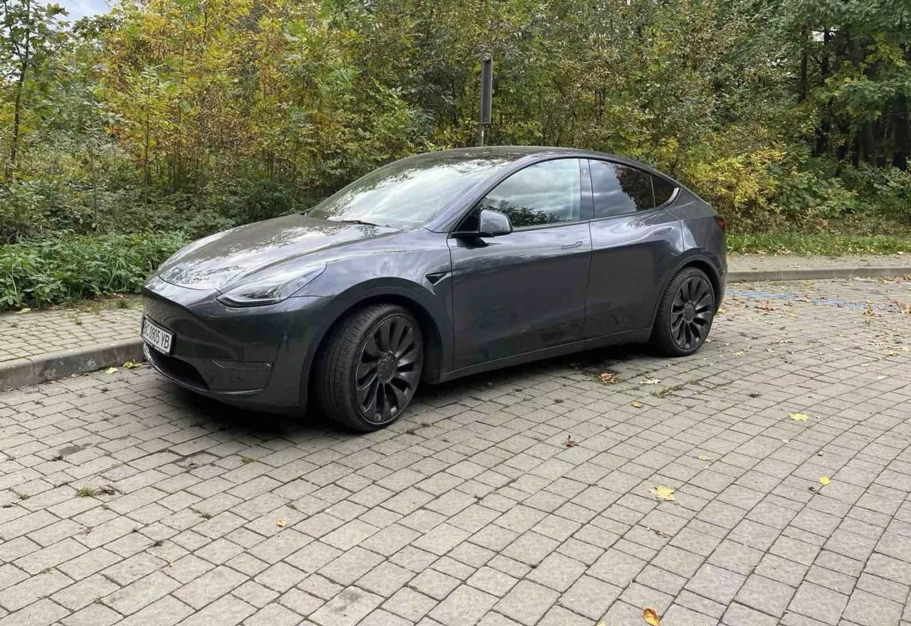 Tesla Model Y  82 kWh 202151