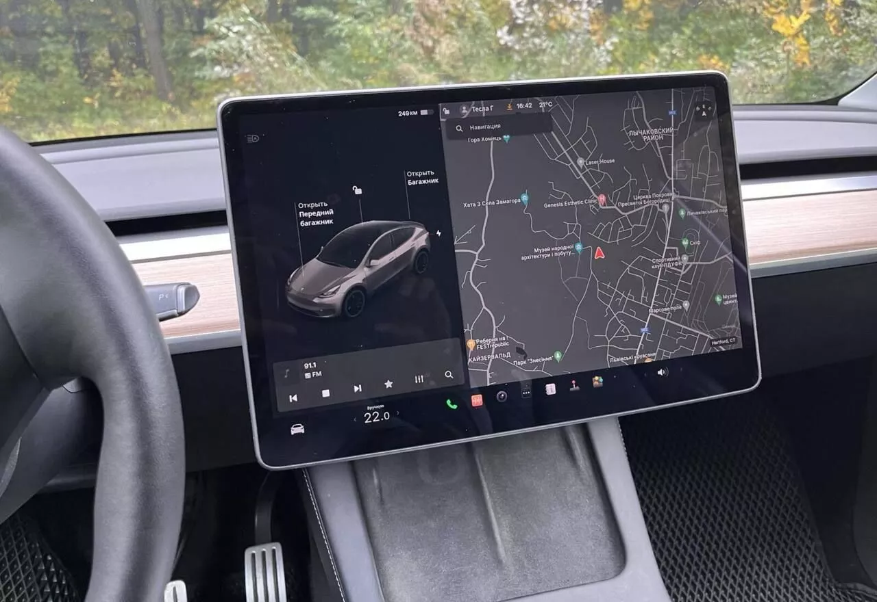 Tesla Model Y  82 kWh 2021111