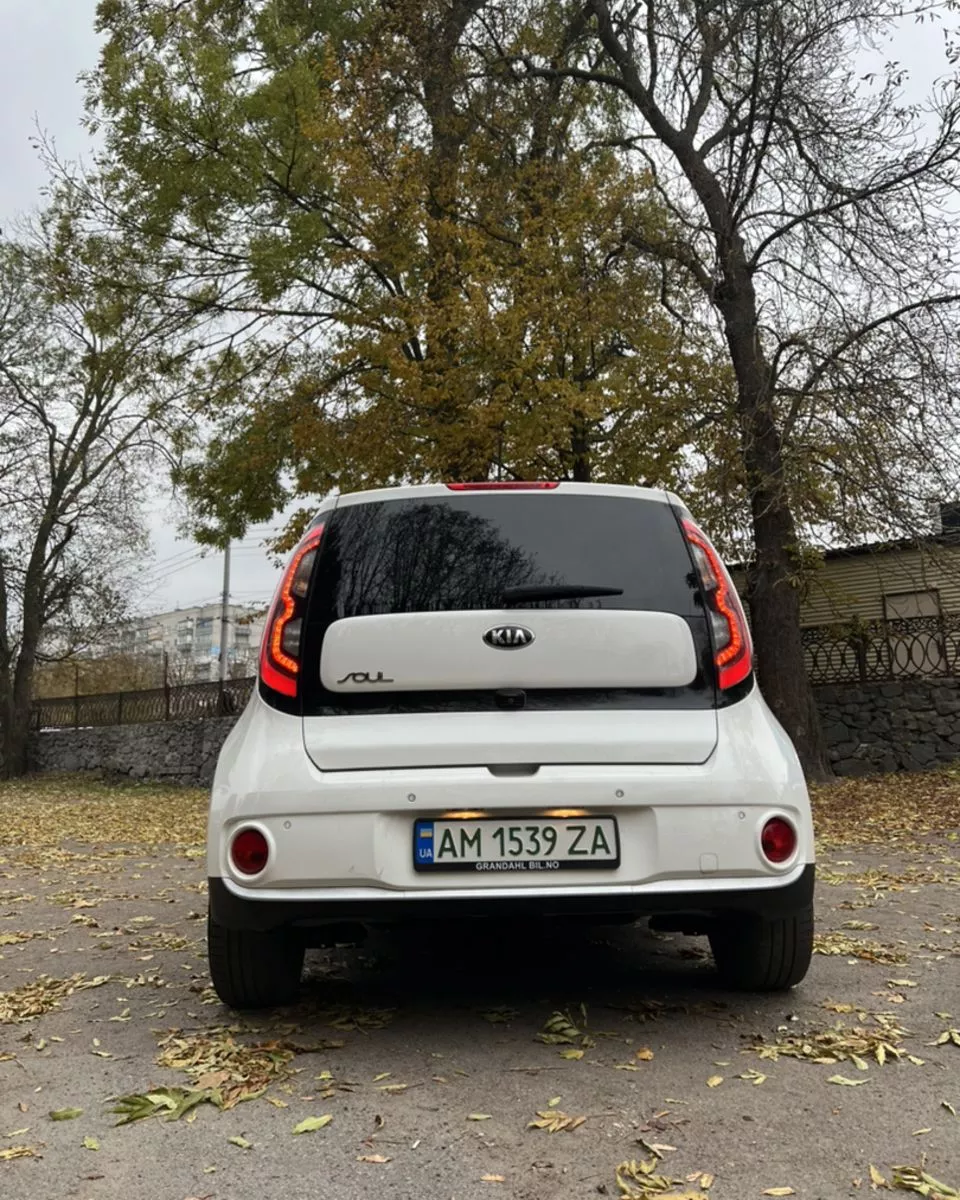 Kia Soul  27 kWh 201551