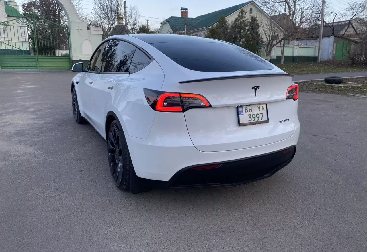 Tesla Model Y  2022281