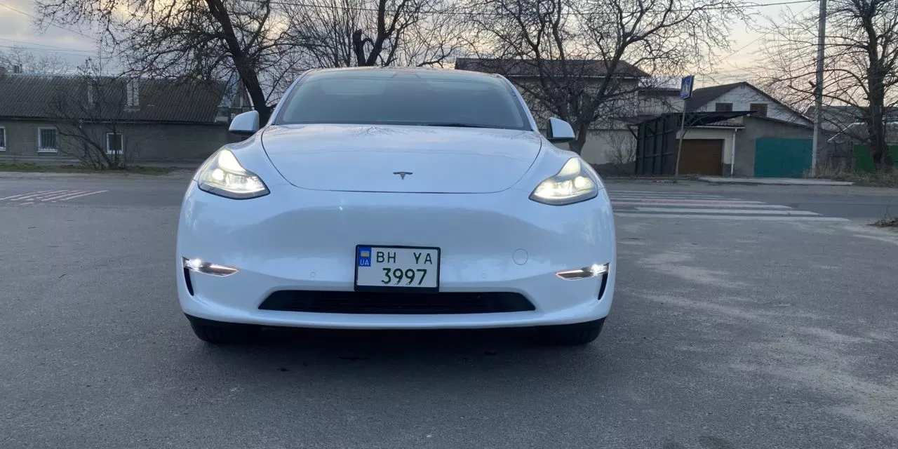 Tesla Model Y  2022321