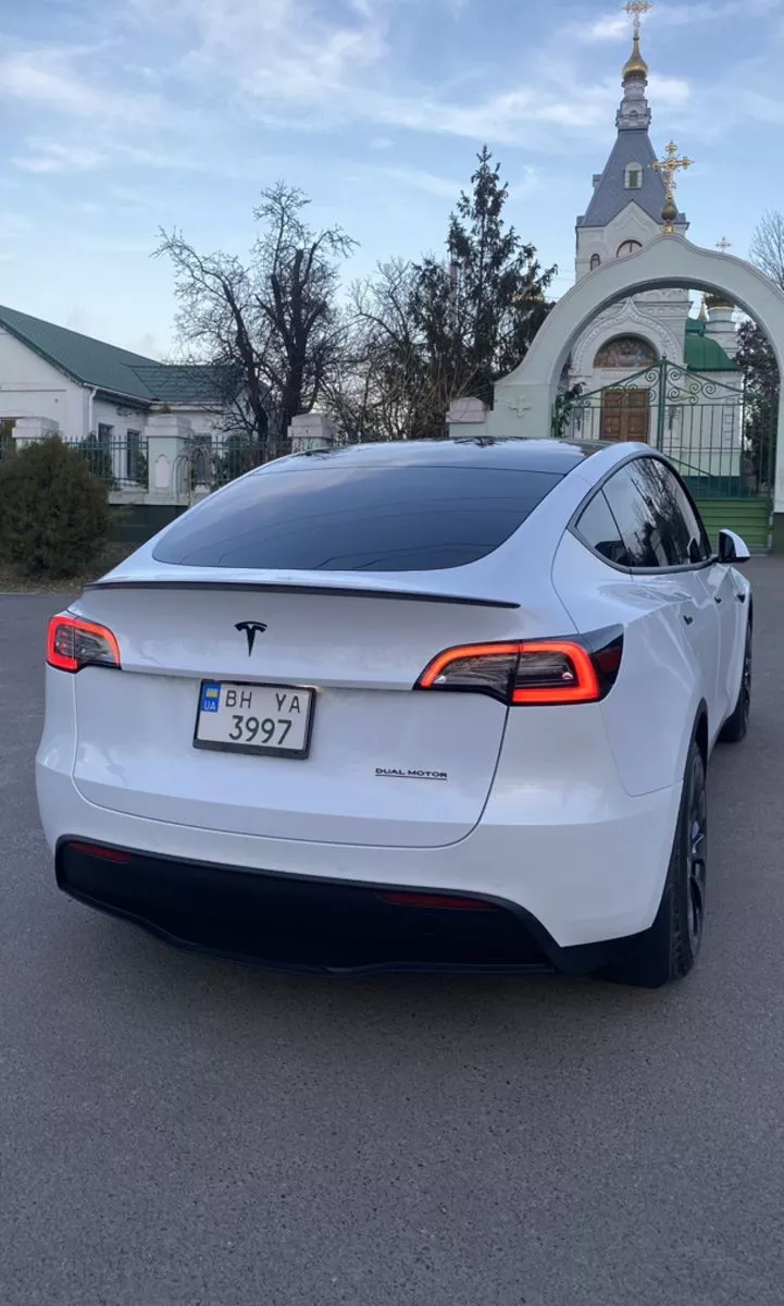 Tesla Model Y  2022391