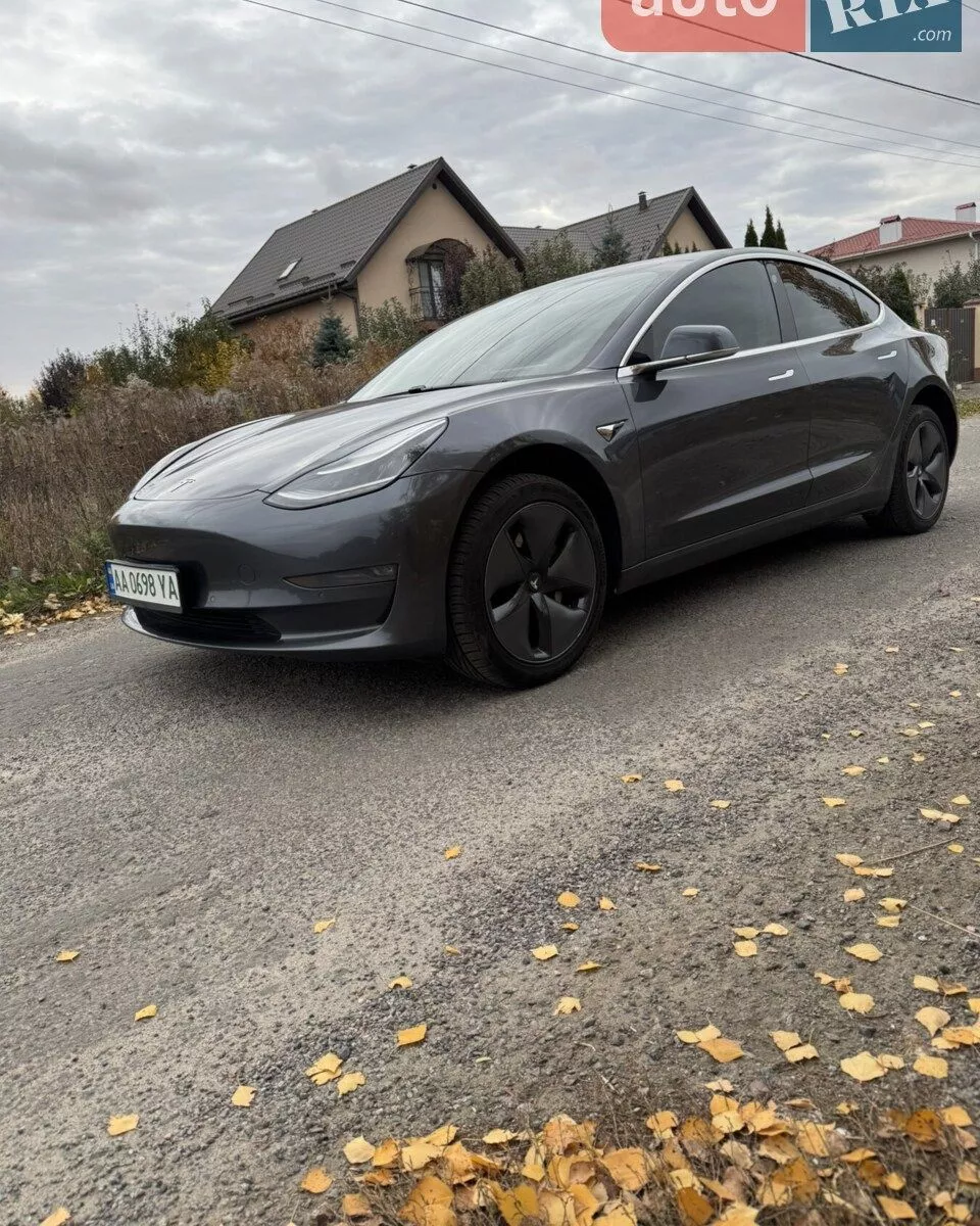 Tesla Model 3  55 kWh 201921