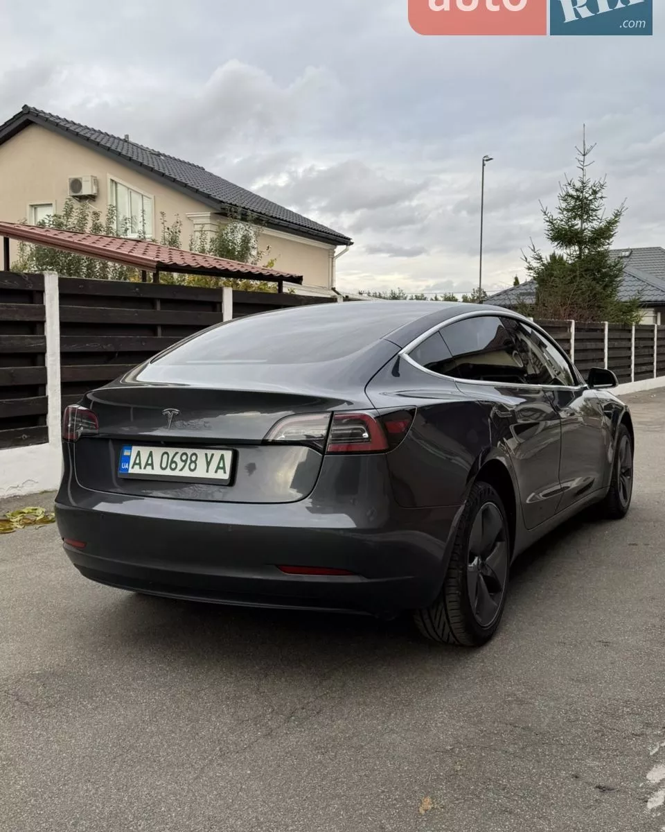 Tesla Model 3  55 kWh 201951