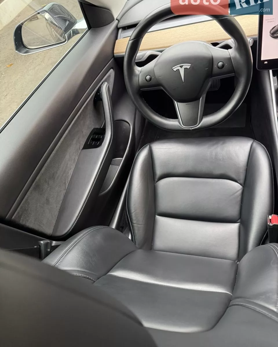 Tesla Model 3  55 kWh 2019121