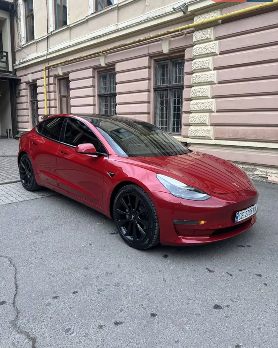 Tesla Model 3  82.5 kWh 202121