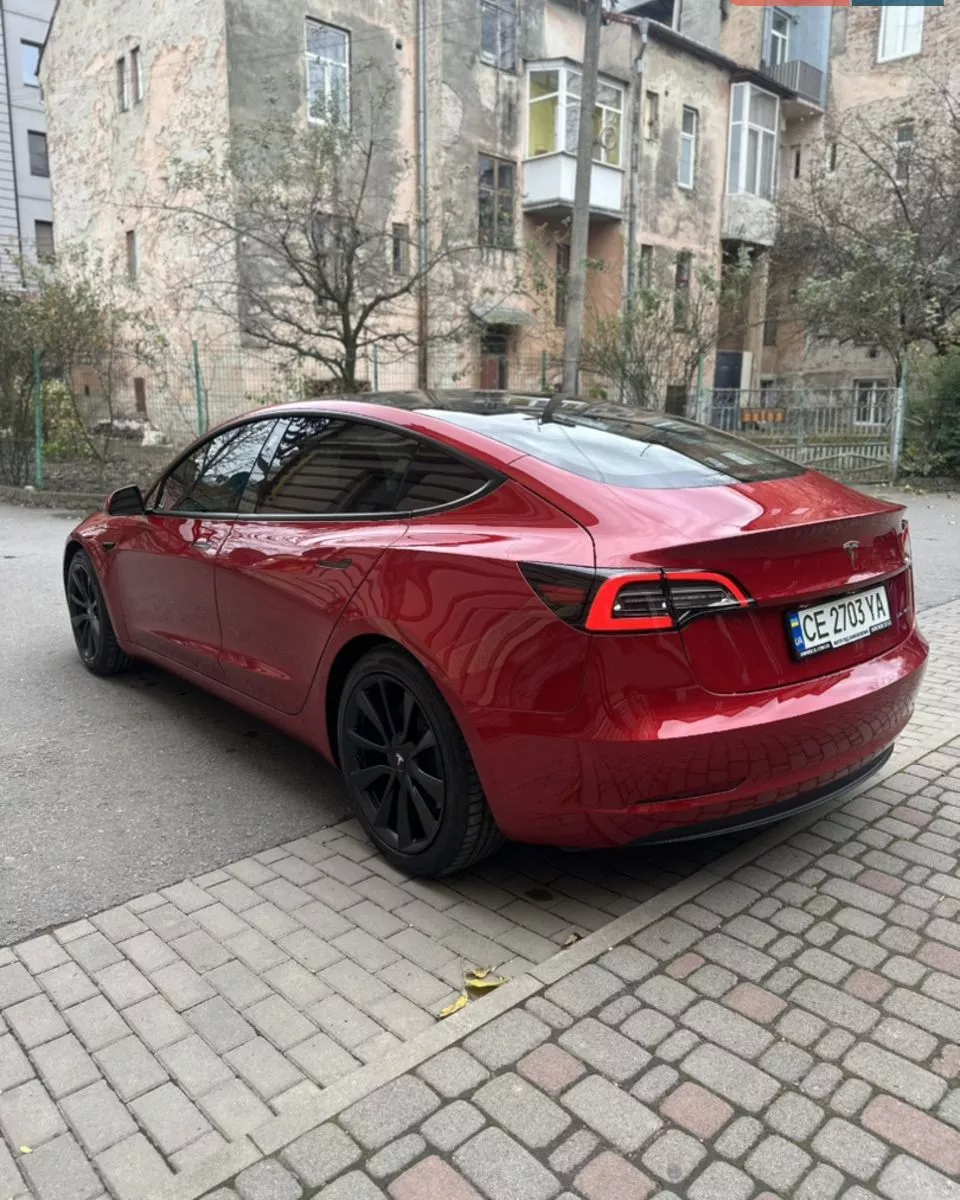 Tesla Model 3  82.5 kWh 202161