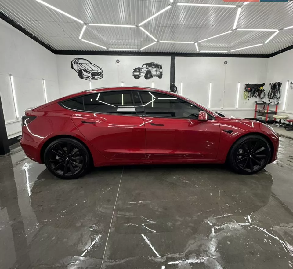 Tesla Model 3  82.5 kWh 2021191